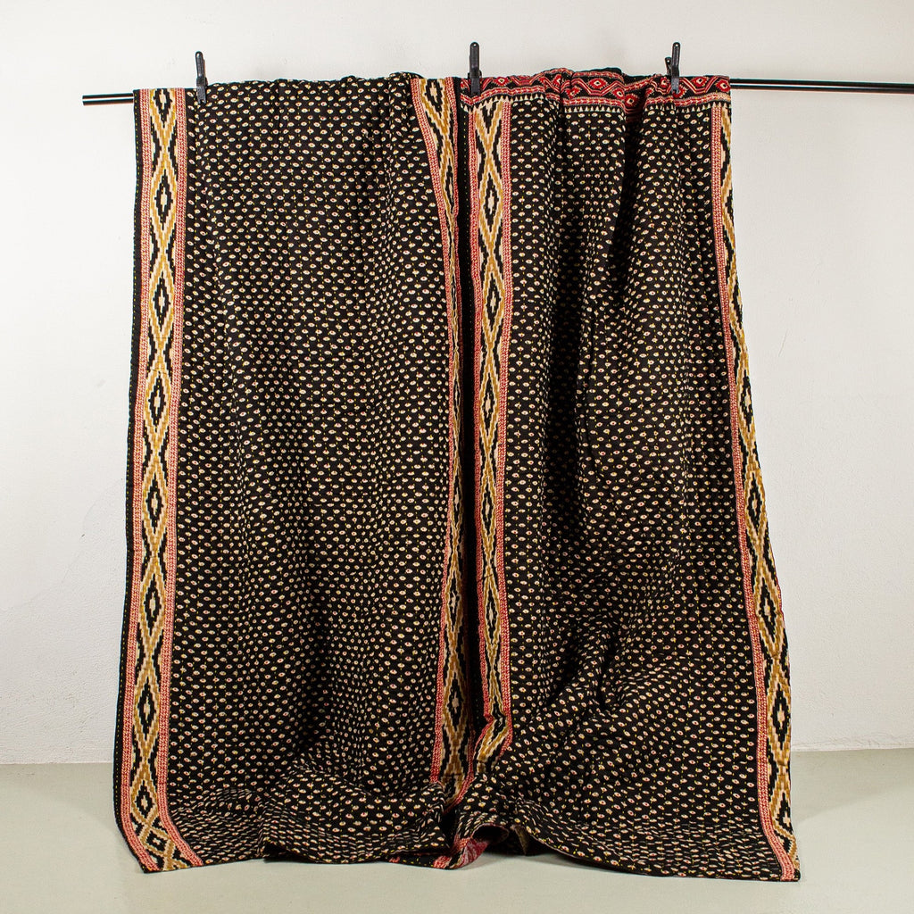 Unika sari kantha tæppe 200 x 200 cm