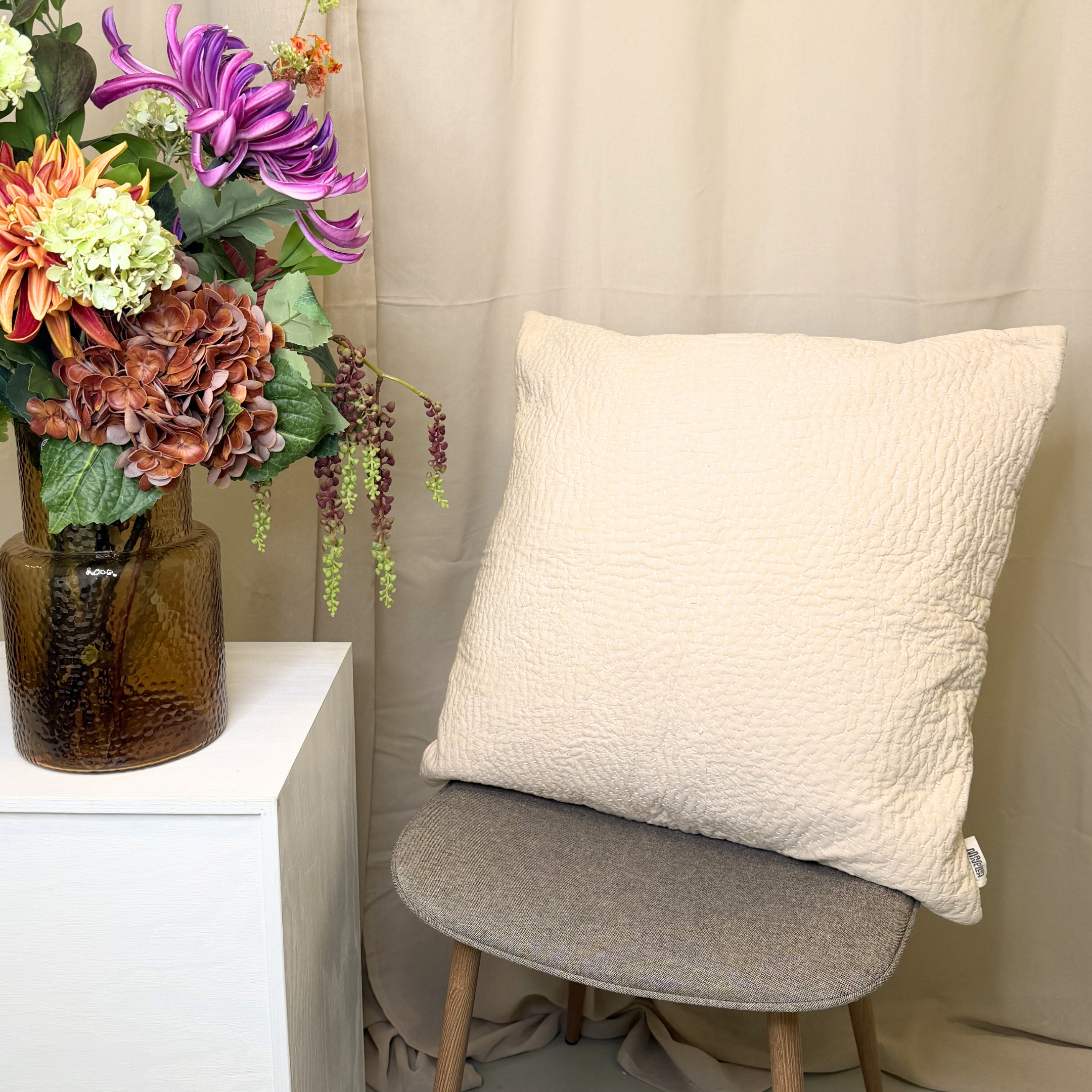 Quiltet pude 60 x 60  beige - vareprøve