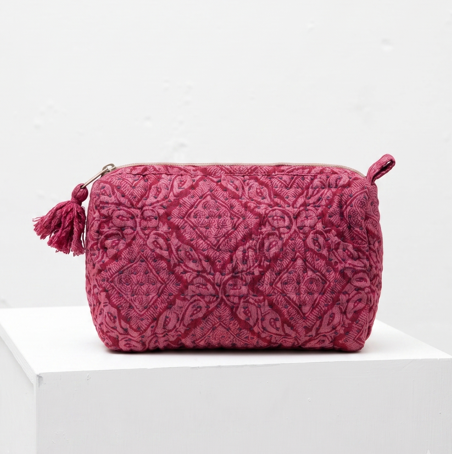 <tc>Sari toilet bag (medium)</tc>