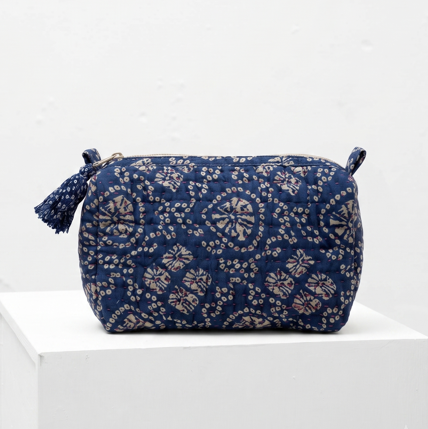 <tc>Sari toilet bag (medium)</tc>
