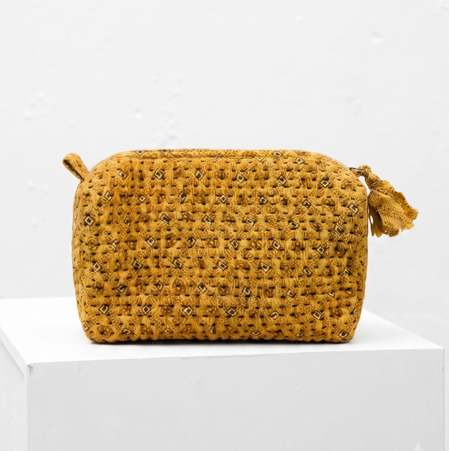 <tc>Sari toilet bag (medium)</tc>