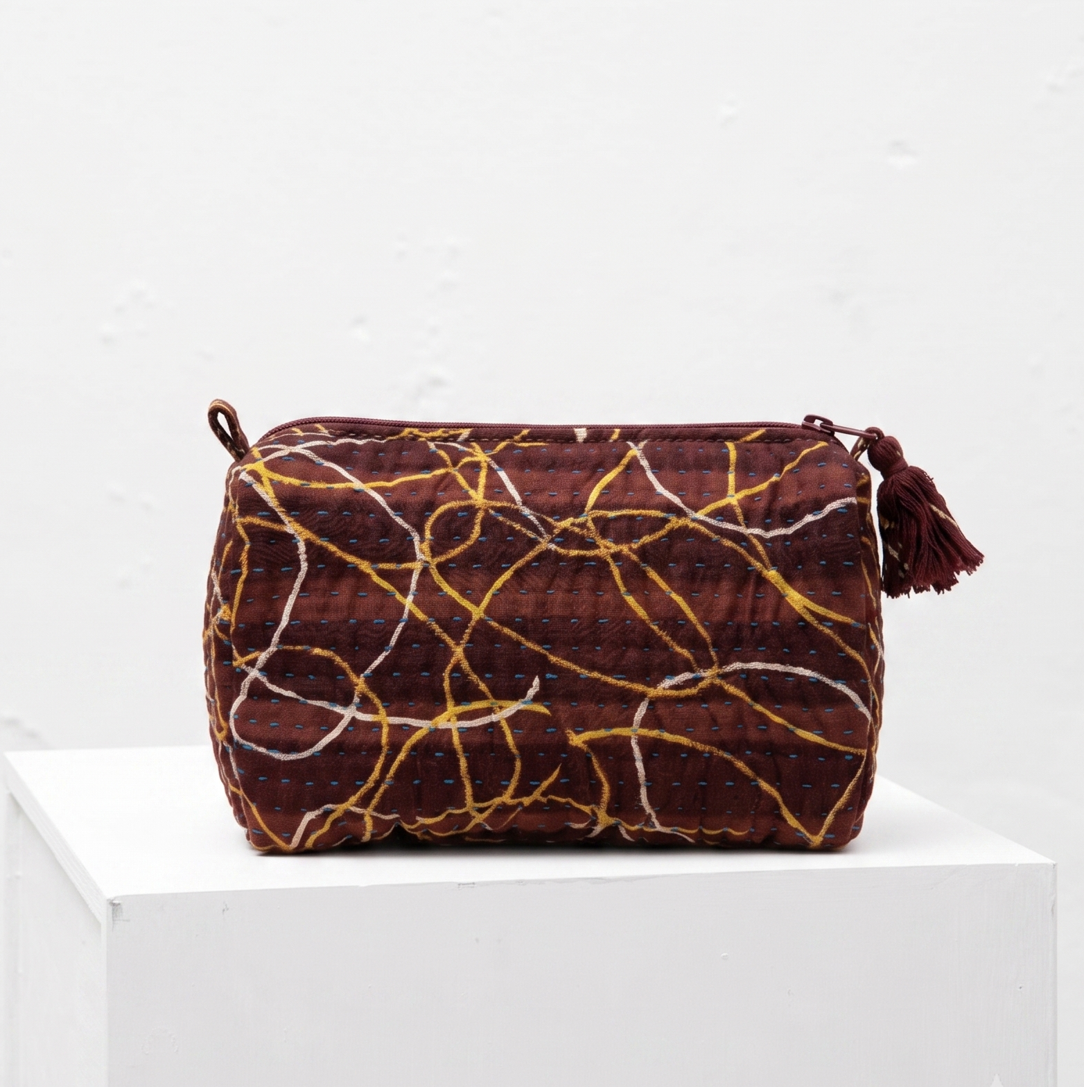 <tc>Sari toilet bag (medium)</tc>
