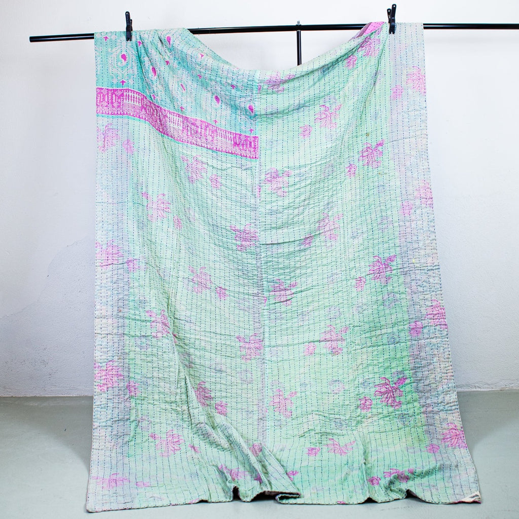 Unique sari kantha blanket 140 x 200 cm