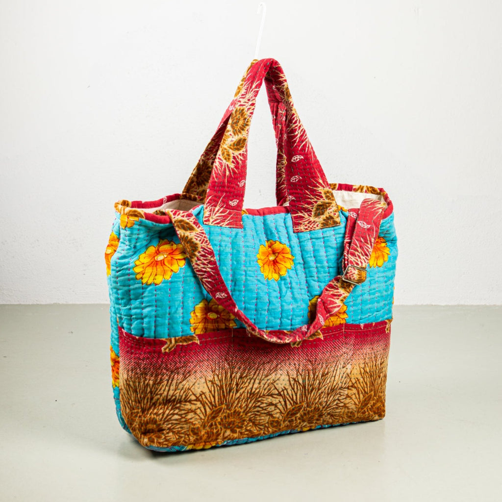 Travel bag (sari)