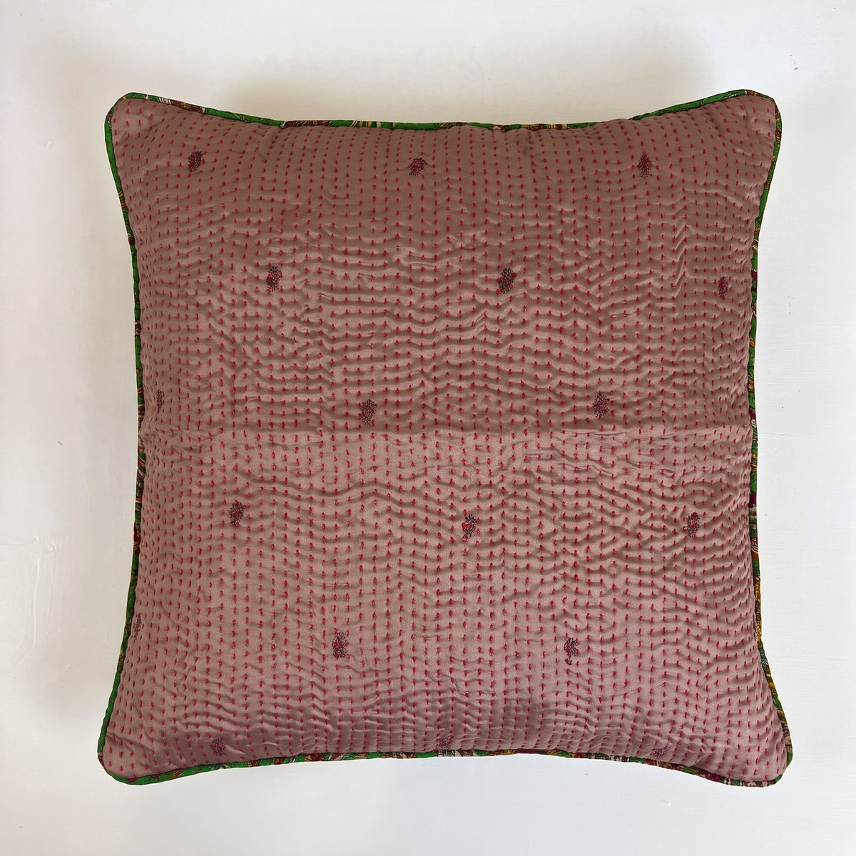 Unika kantha sari silkepude 60 x 60 cm