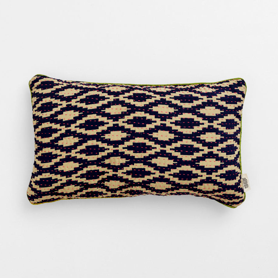 Unika kantha sari silkepude 30 x 50 cm