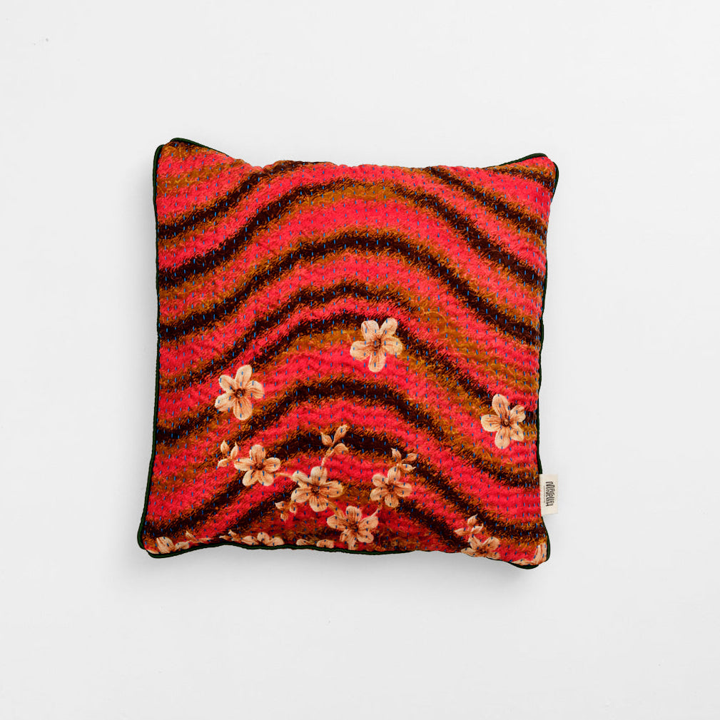 Unique kantha silk cushion40 x 40 cm
