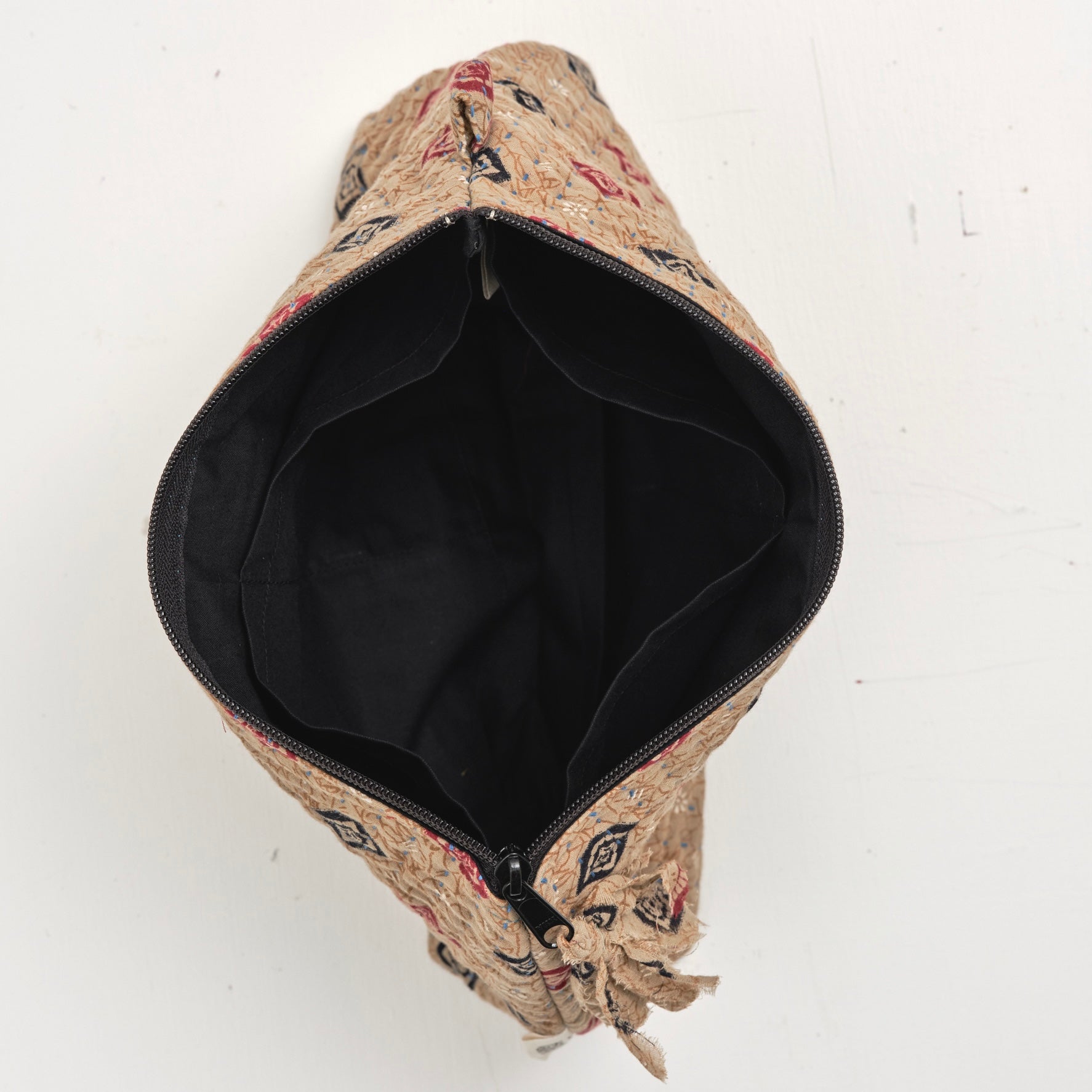 Sari toiletry bag (large)