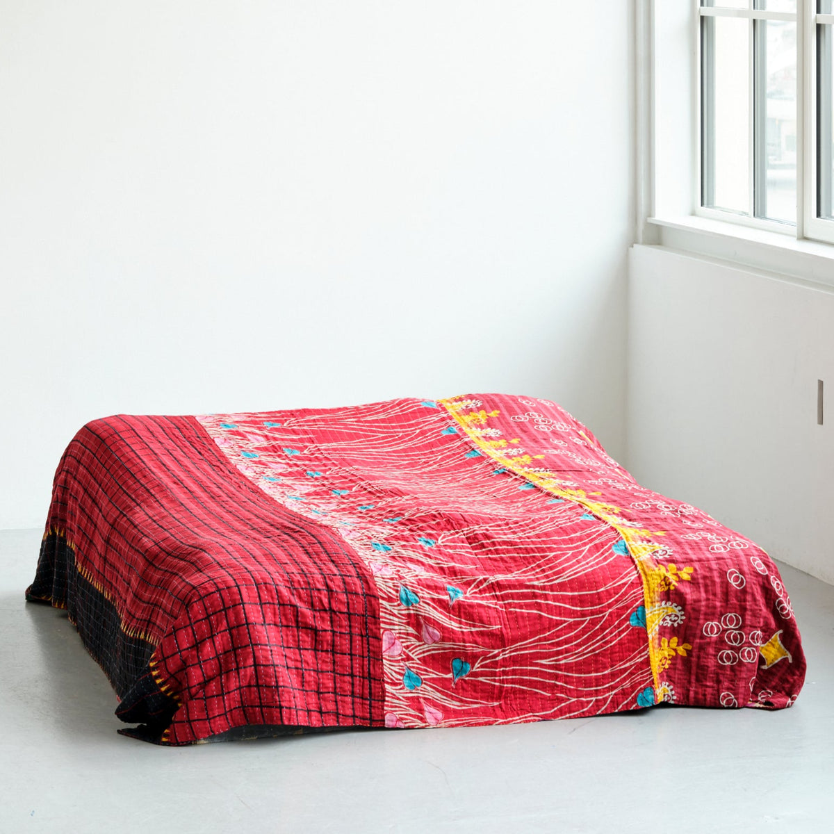 Unika sengetæppe 240 x 260 cm