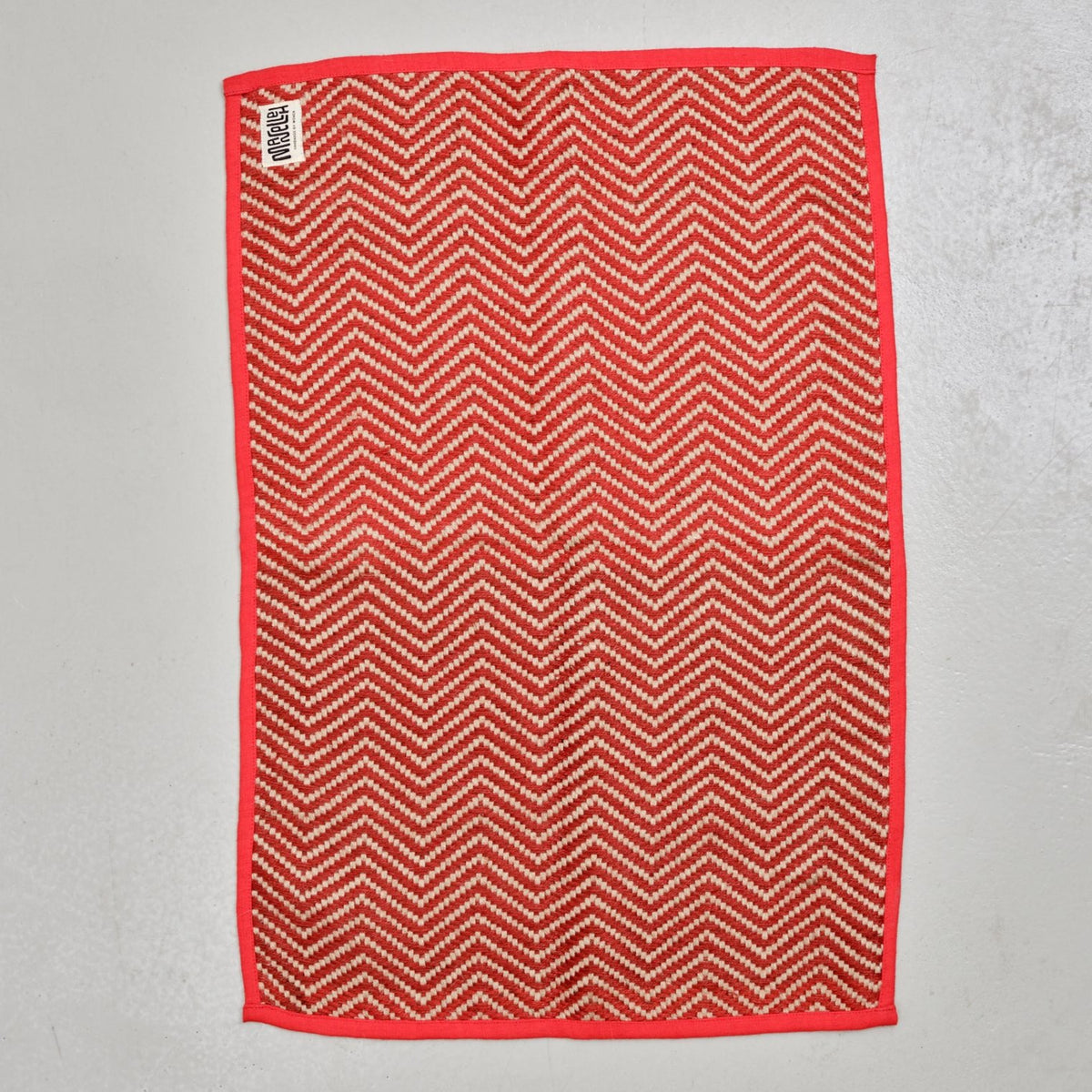 Dørmåtte 60 x 90 (zig-zag jute-rød)