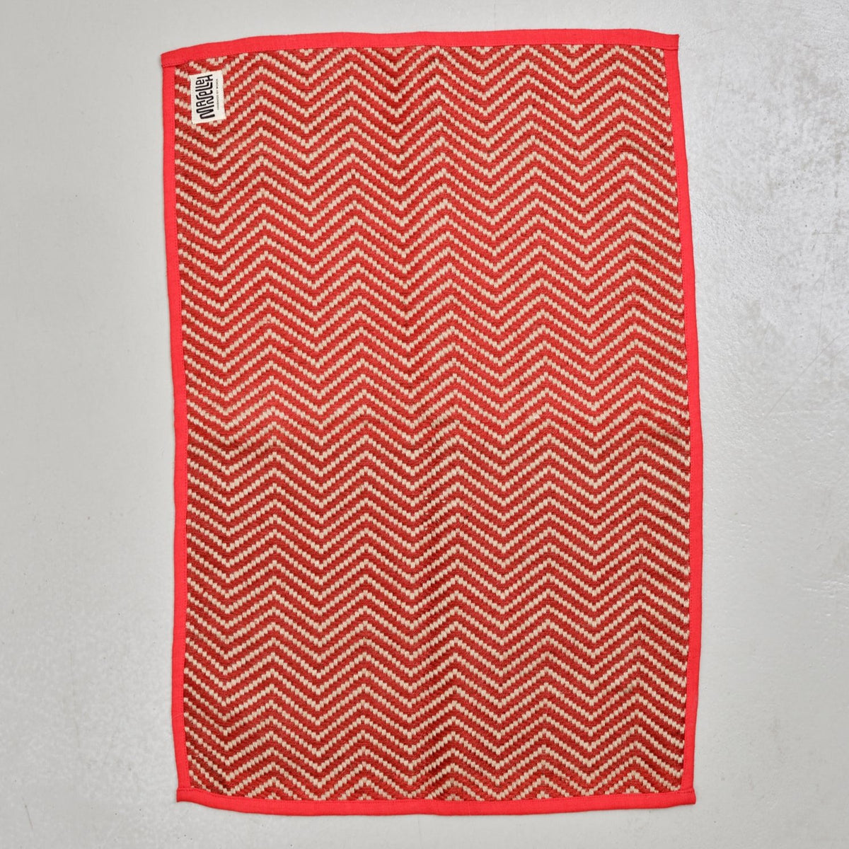 Løber 70 x 130 (zig-zag jute-rød)