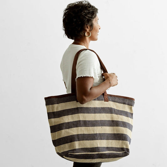 Weekend bag (blue striped with zipper)