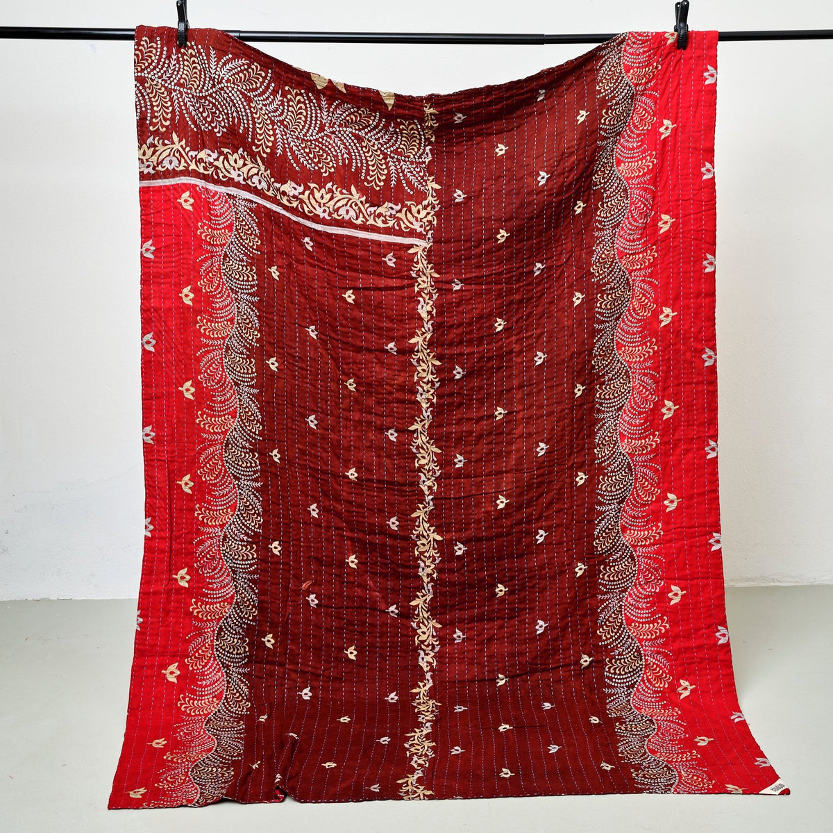Unika sari kantha tæppe 140 x 200 cm