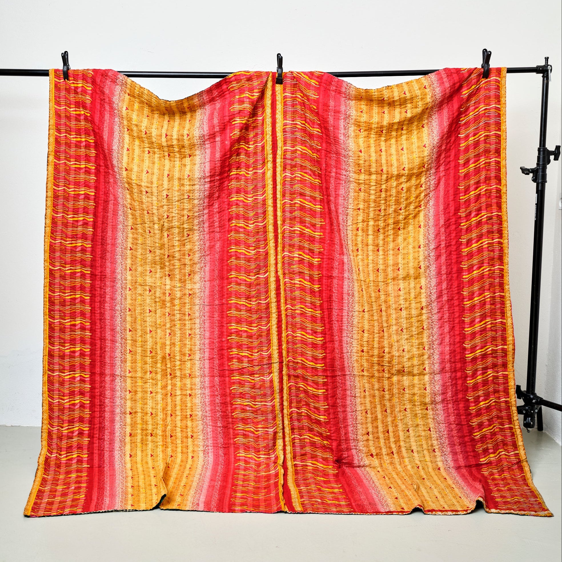 Unika sari kantha tæppe 200 x 200 cm