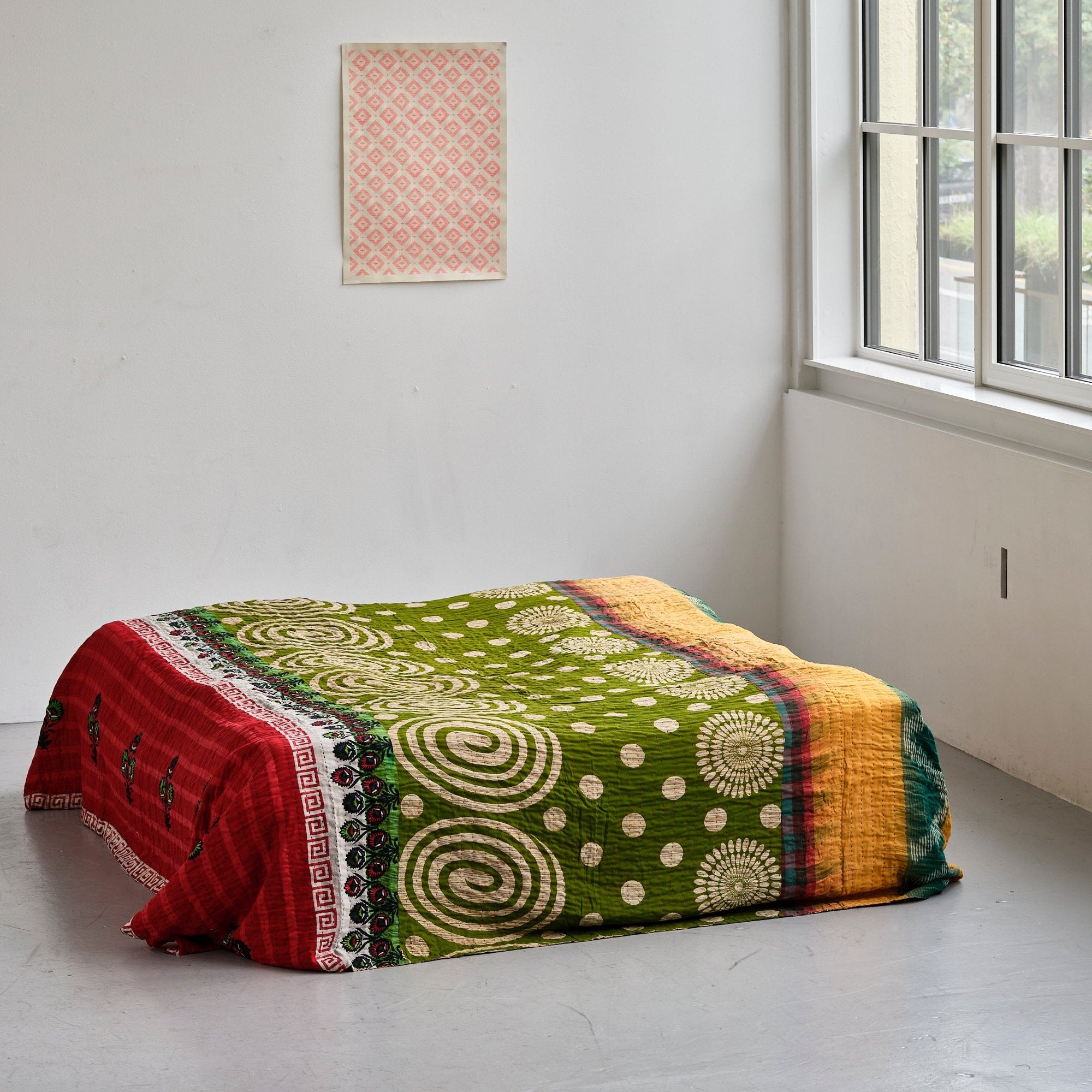 <tc>One-of-a-kind bedspread 240 x 260 cm</tc>