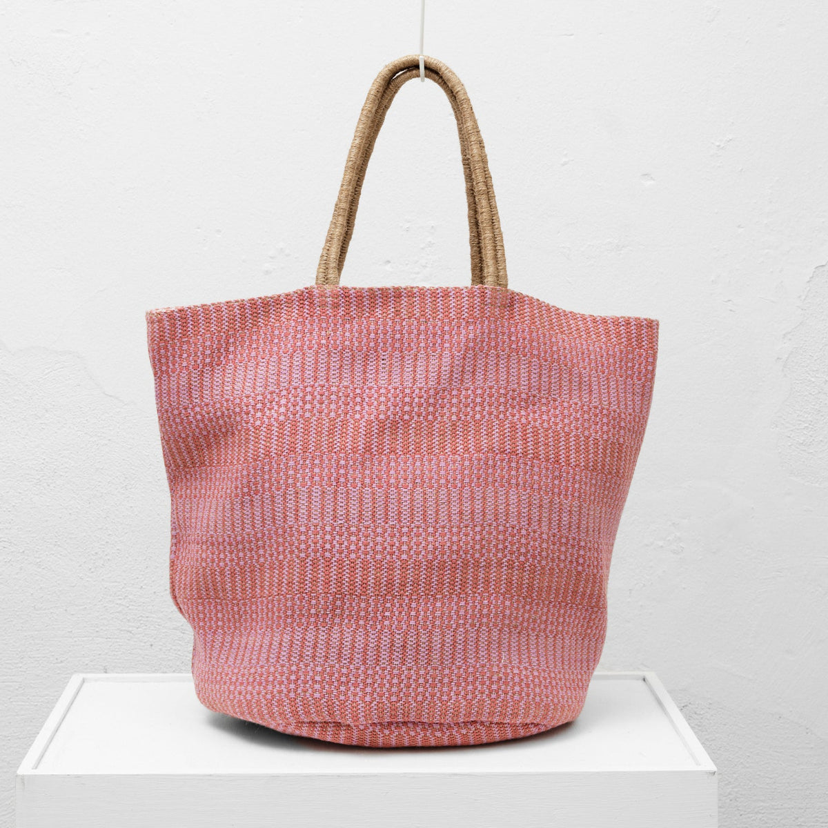 Weekendtaske (lyserød jute)