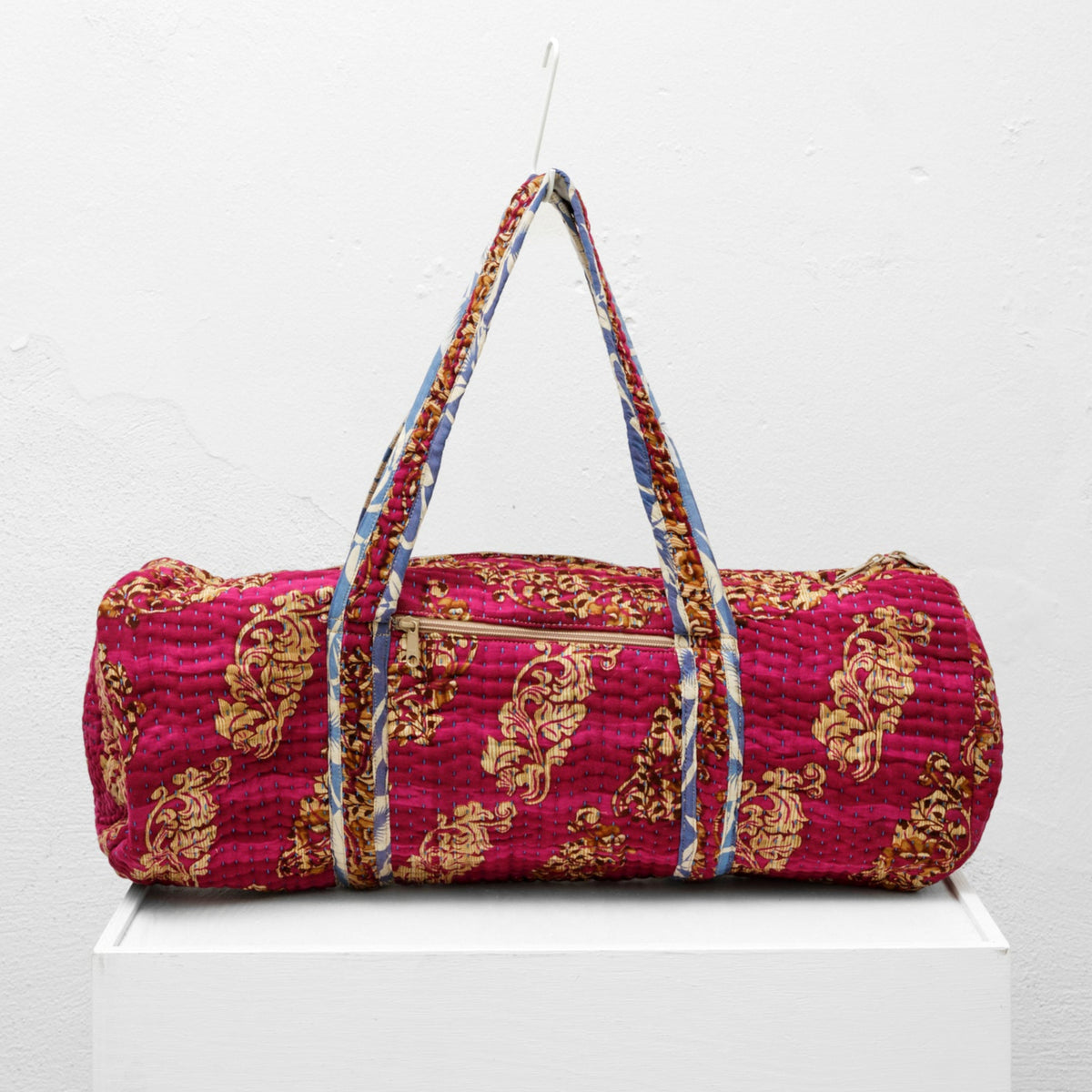 Yogataske (sari)