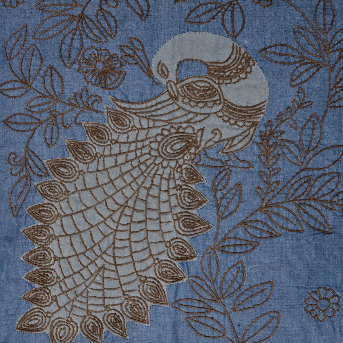 Quiltet pude 60 x 60 (Blå m. fugl)