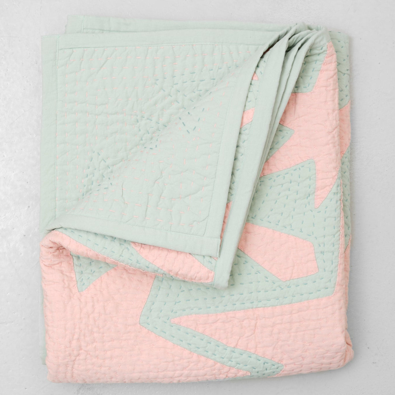 <tc>One-of-a-kind bedspread 240 x 260 cm</tc>