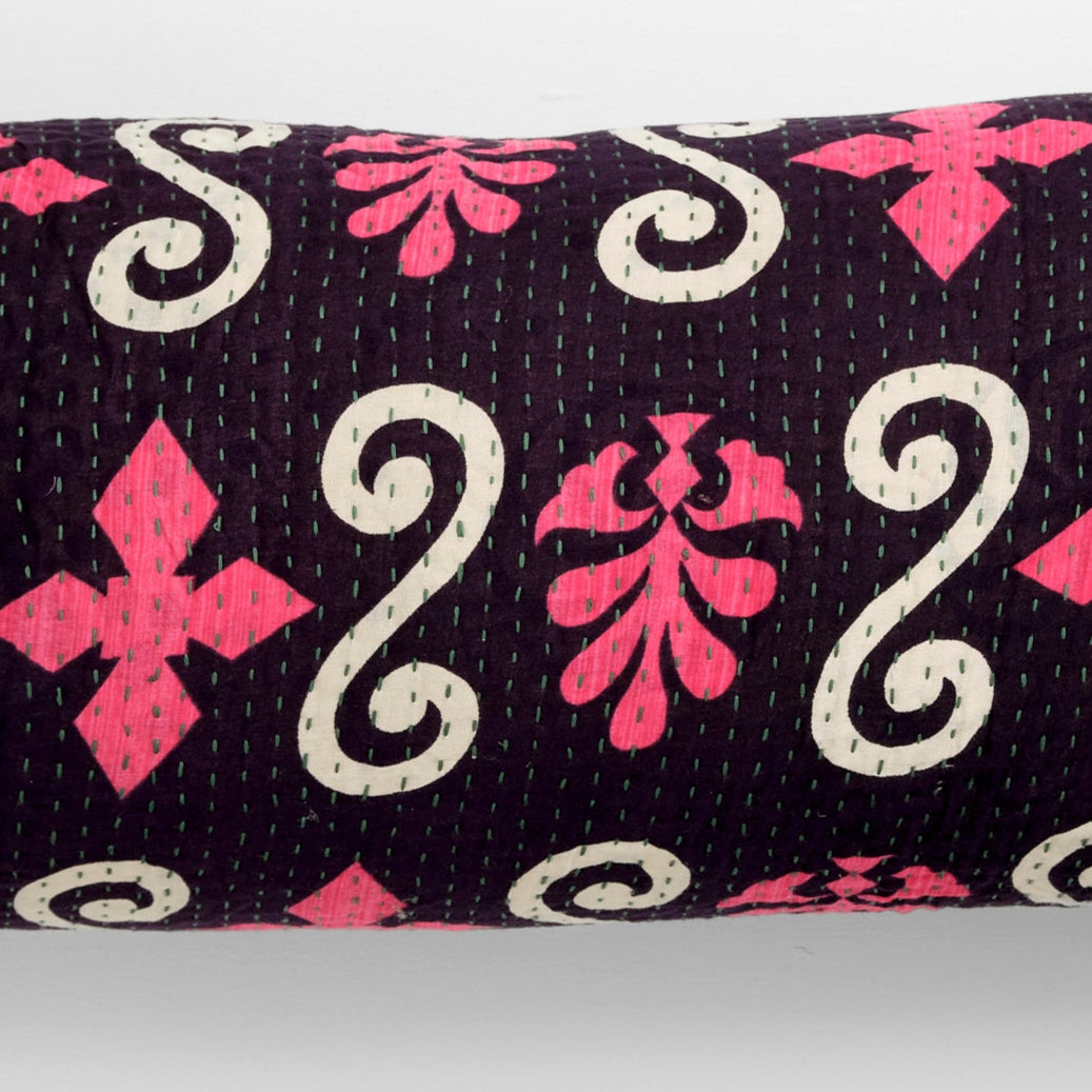 <tc>Unique kantha sari cotton pillow 60 x 60</tc>