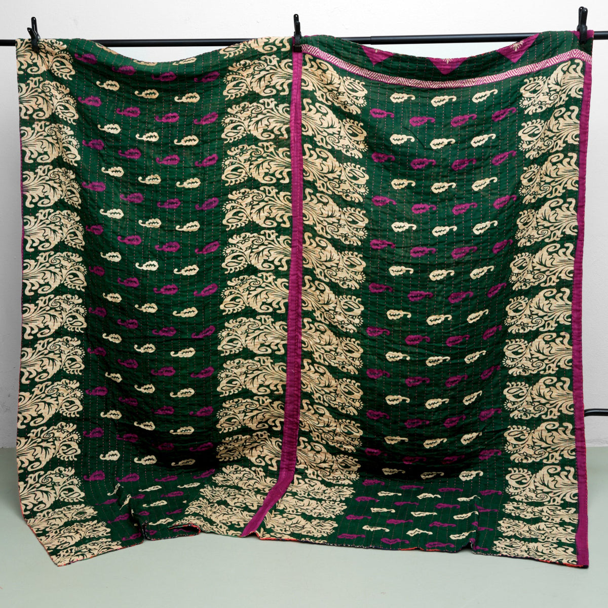 Unika sari kantha tæppe 200 x 200 cm
