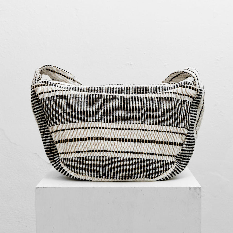 <tc>Belt bag (jute/ multicolored pattern)</tc>