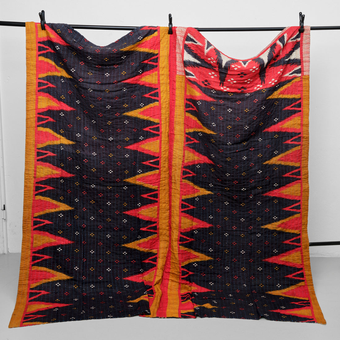 Unika sari kantha tæppe 200 x 200 cm