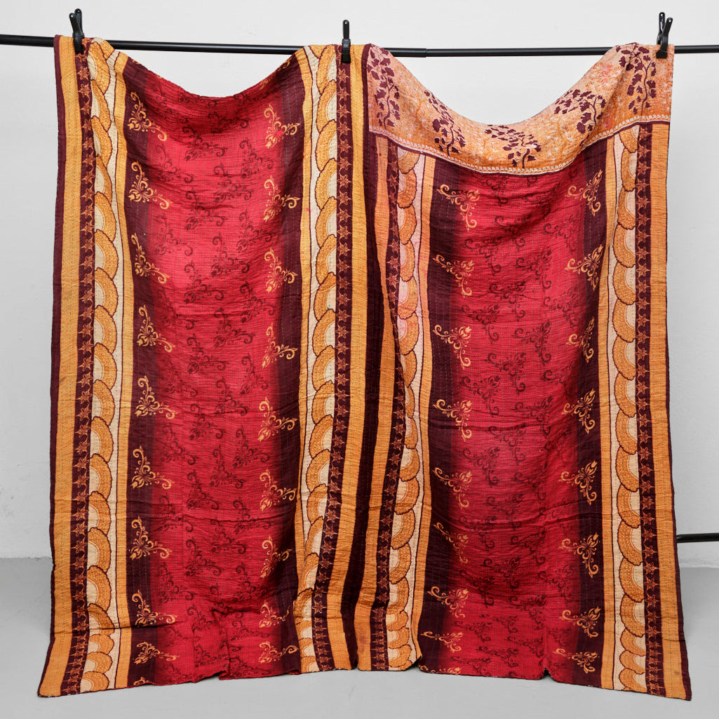 Unika sari kantha tæppe 200 x 200 cm