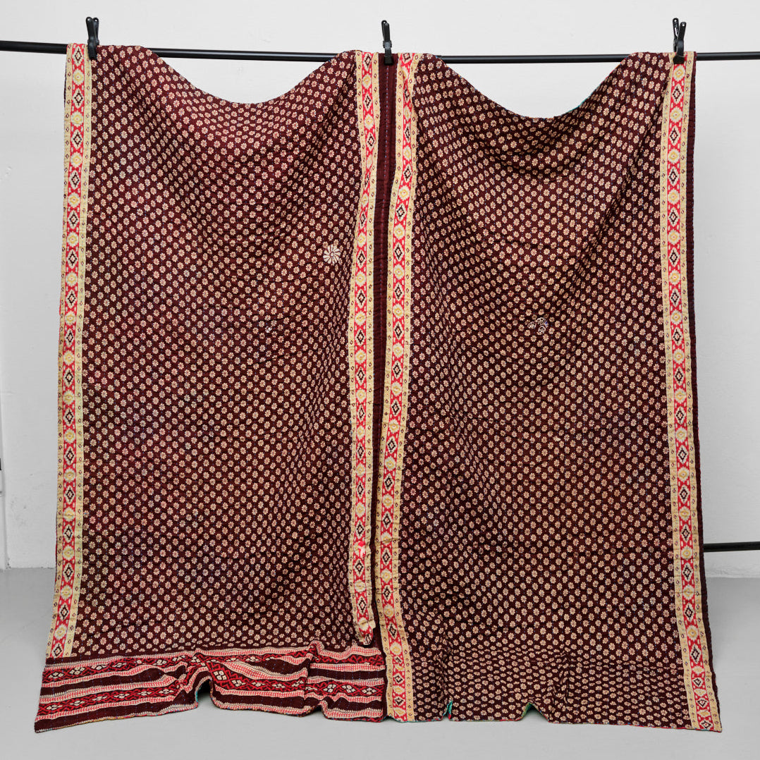 Unika sari kantha tæppe 200 x 200 cm