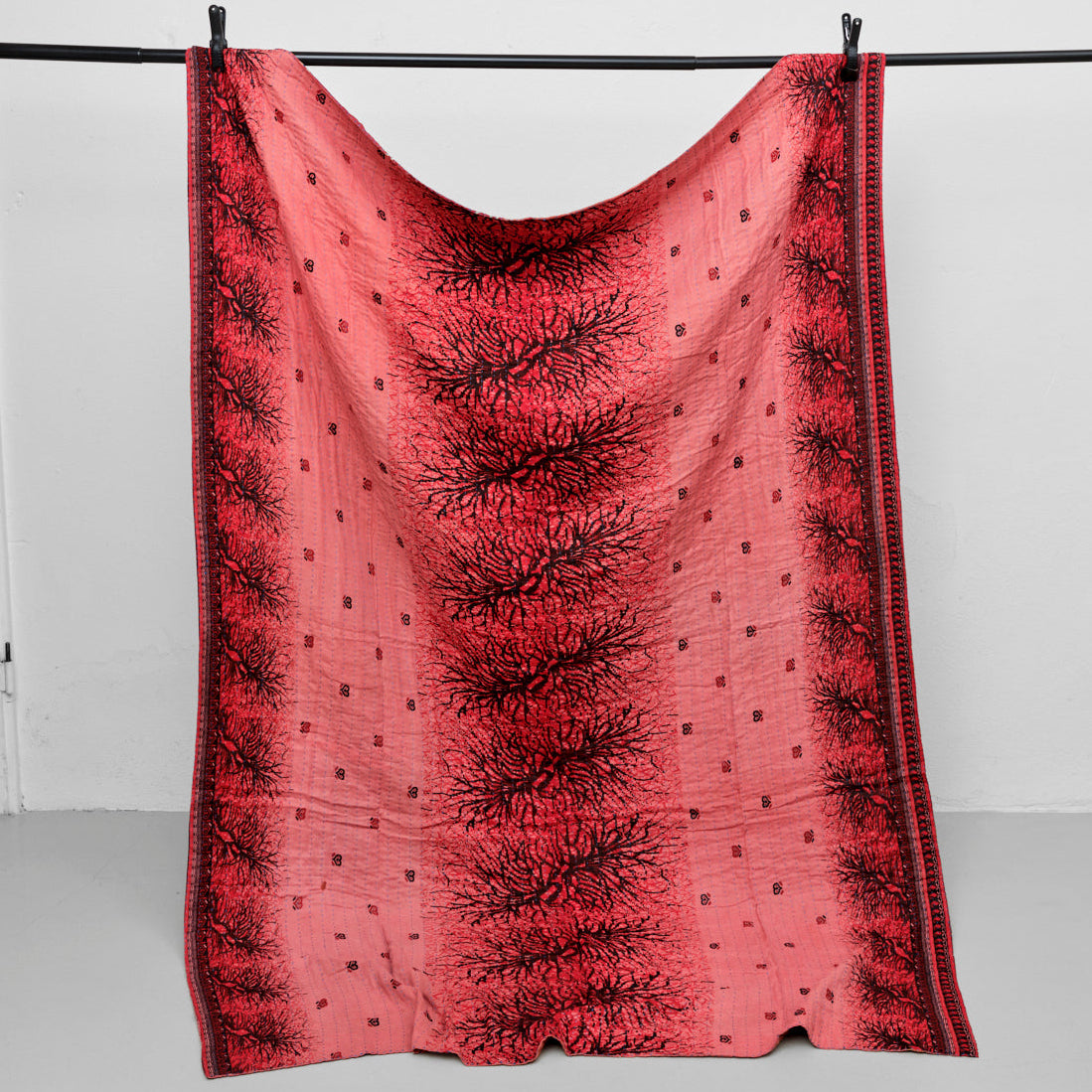 Unika sari kantha tæppe 140 x 200 cm