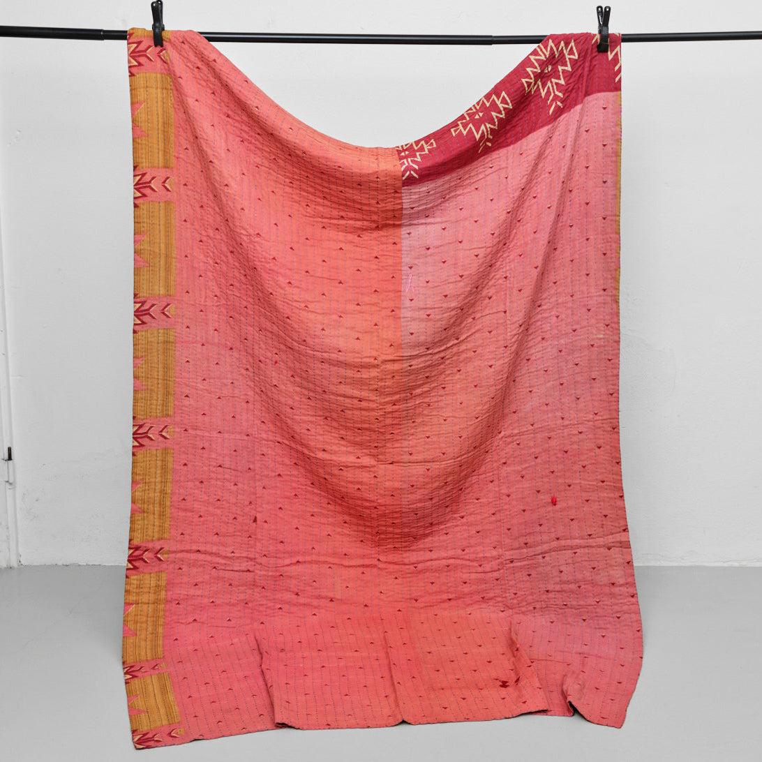 Unika sari kantha tæppe 140 x 200 cm