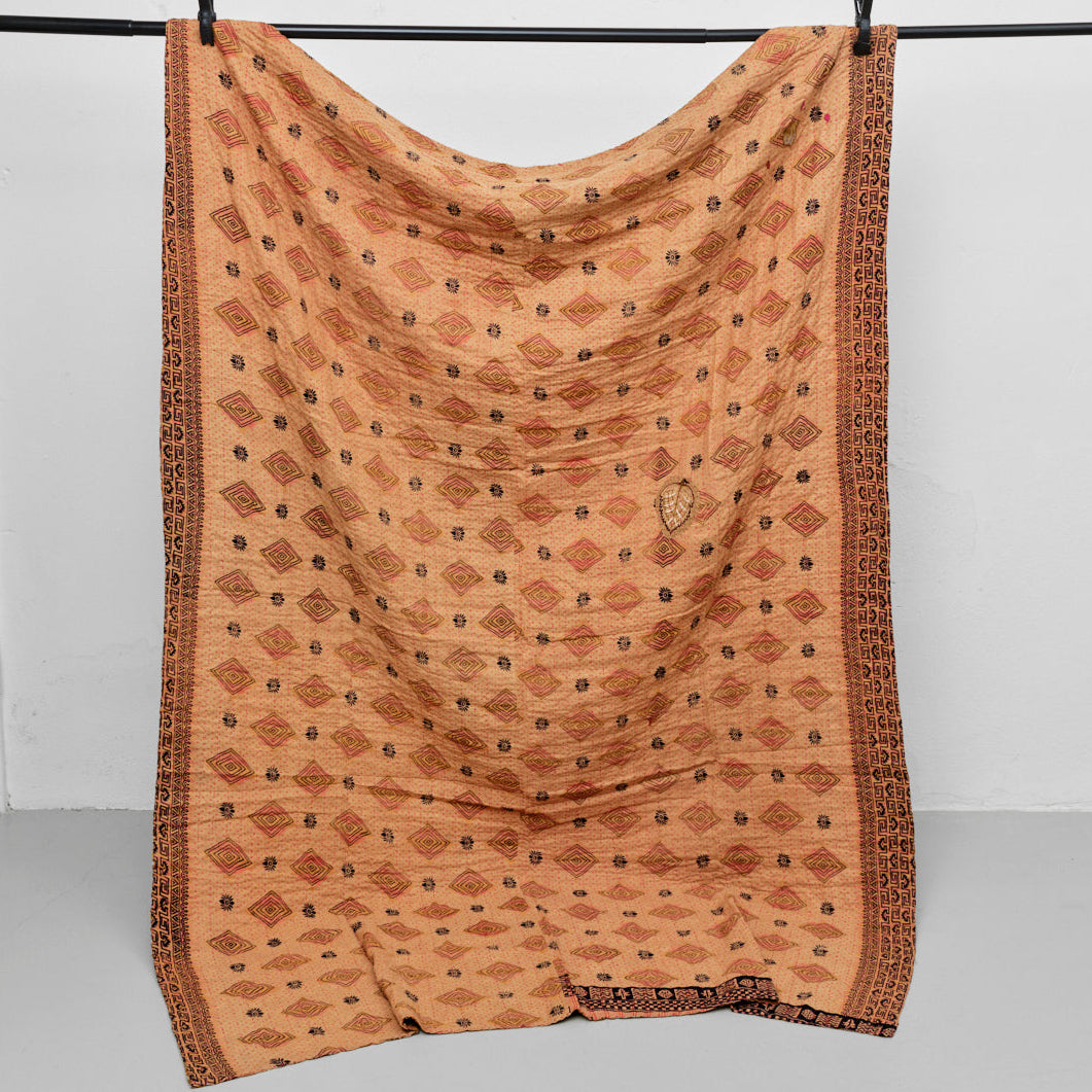 Unika sari kantha tæppe 140 x 200 cm