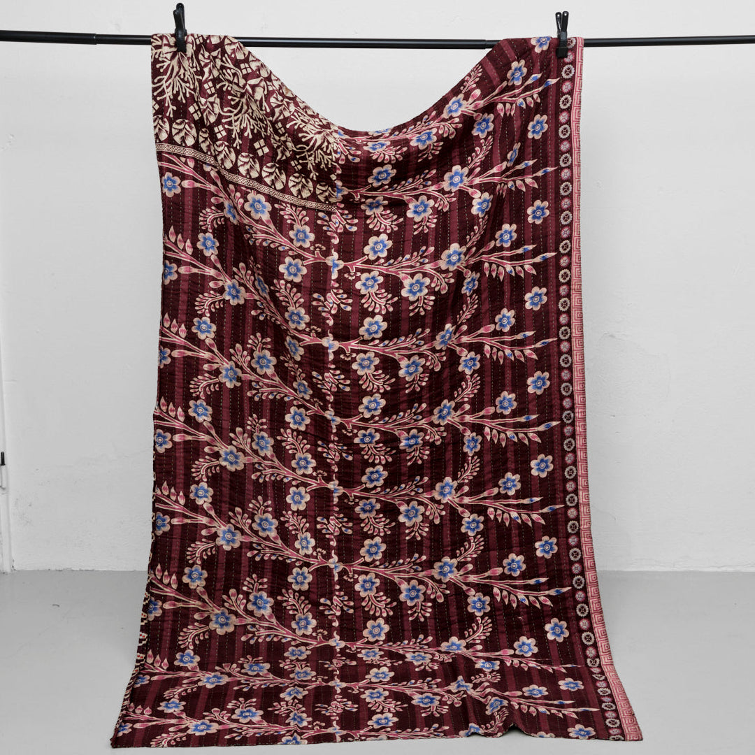 Unika sari kantha tæppe 120 x 200 cm