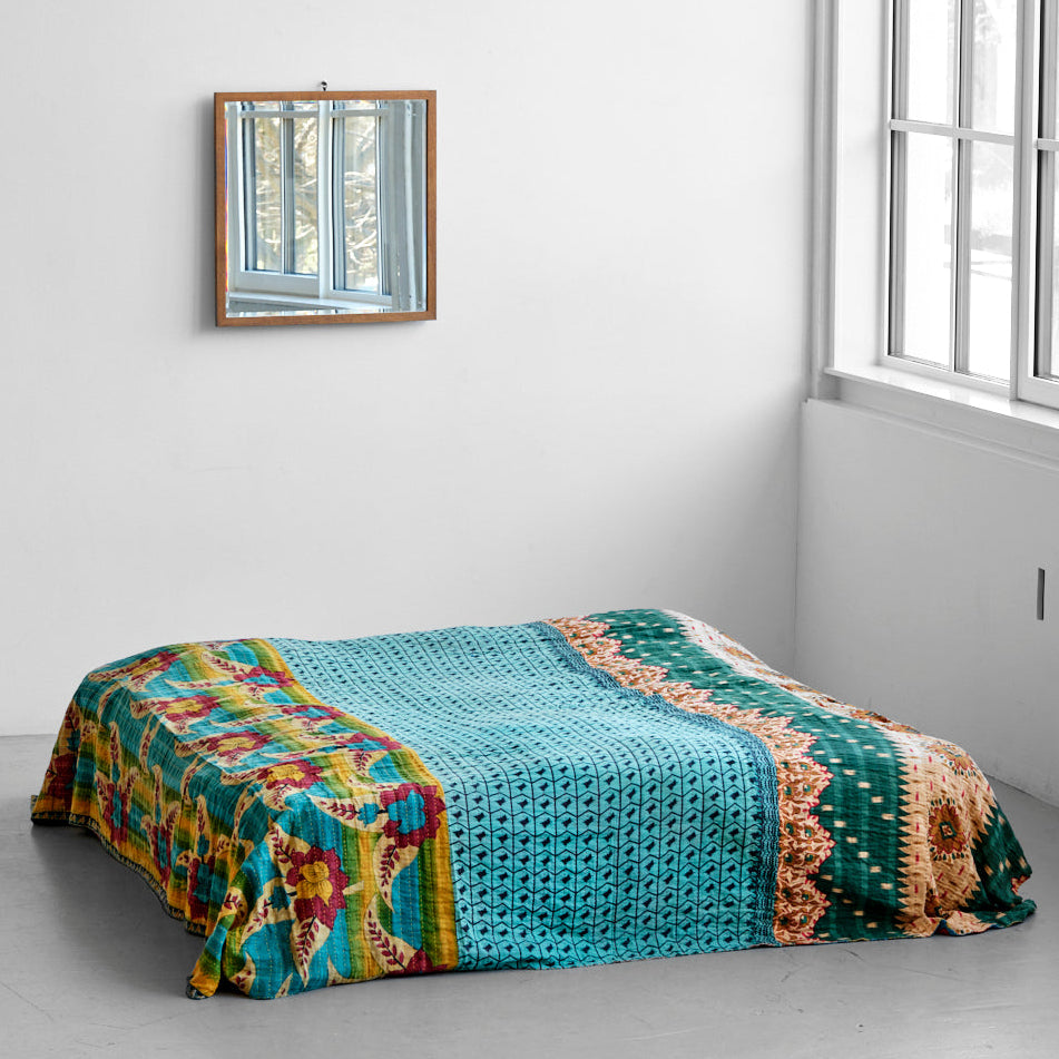 Unika sengetæppe 240 x 260 cm