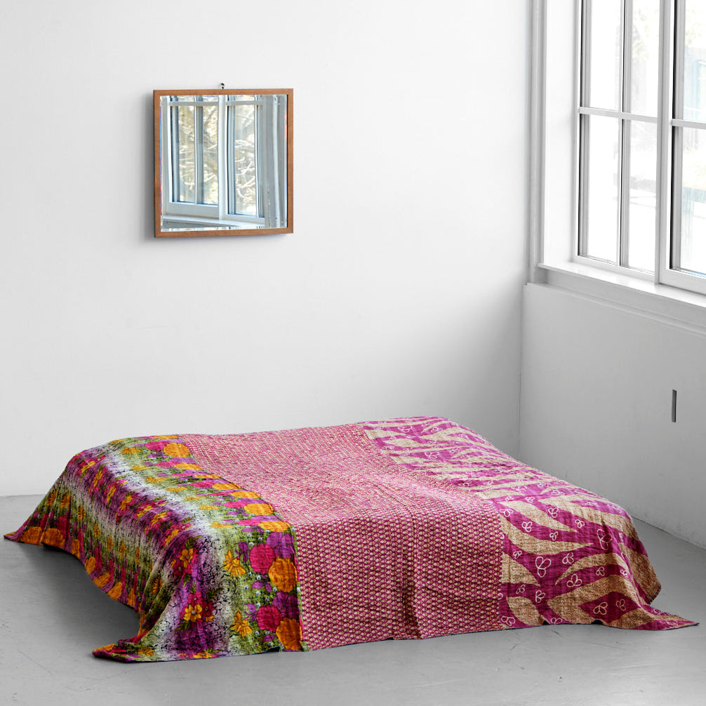 Unika sengetæppe 240 x 260 cm