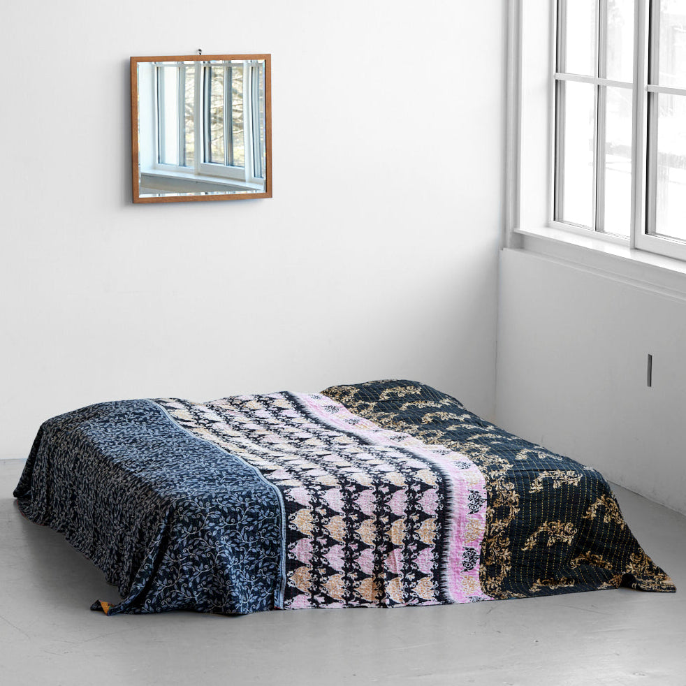 Unika sengetæppe 240 x 260 cm