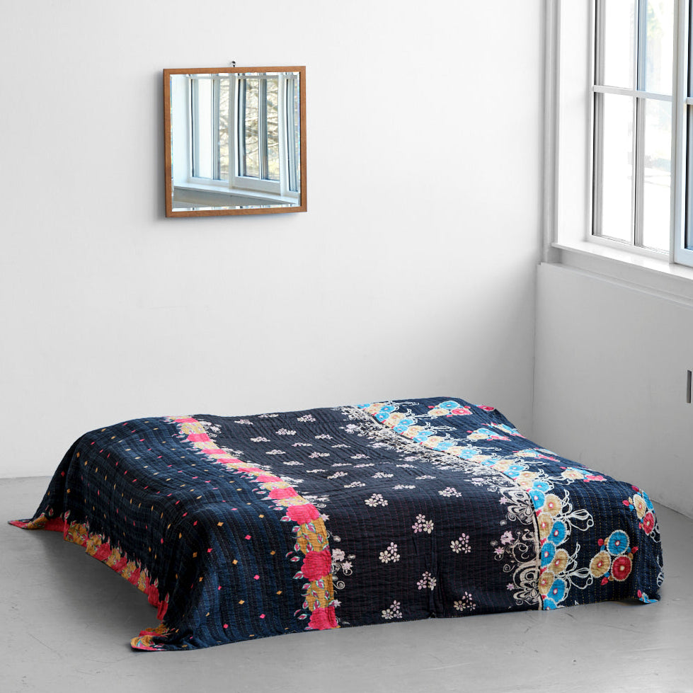 Unika sengetæppe 240 x 260 cm