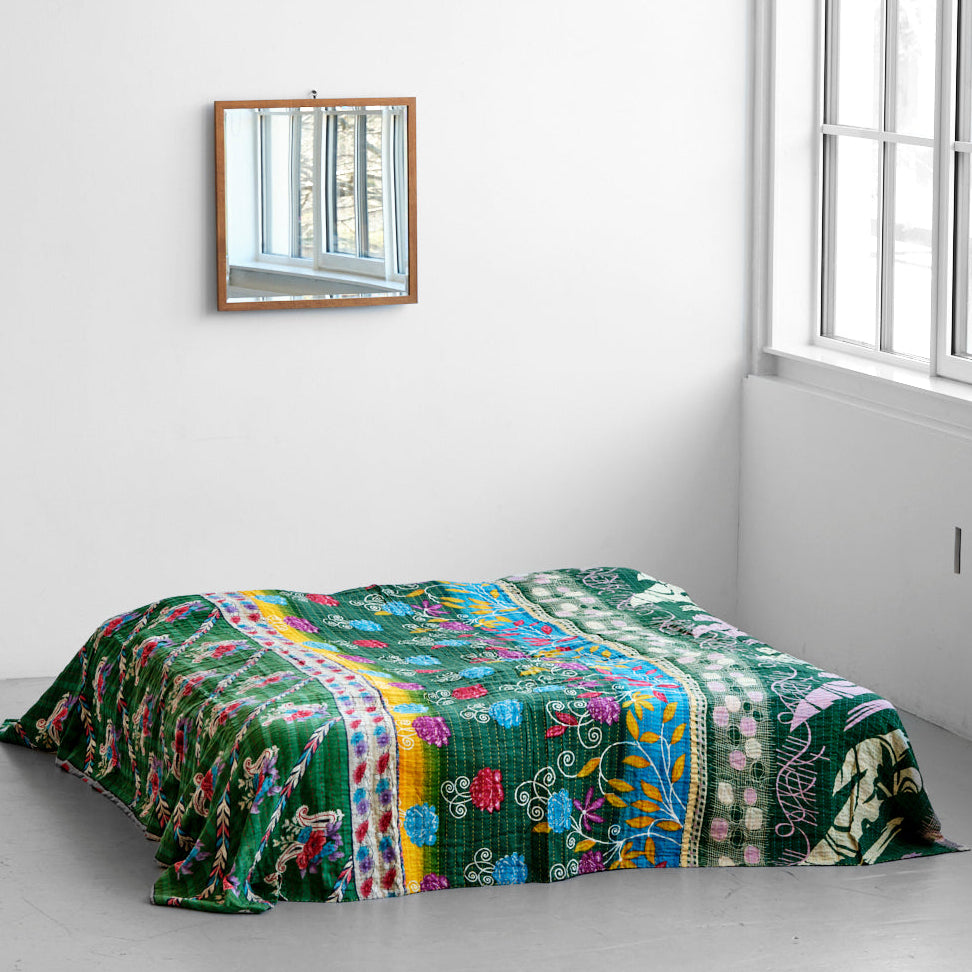 Unika sengetæppe 240 x 260 cm