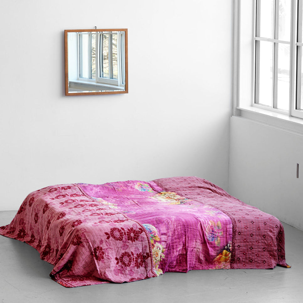 Unika sengetæppe 240 x 260 cm