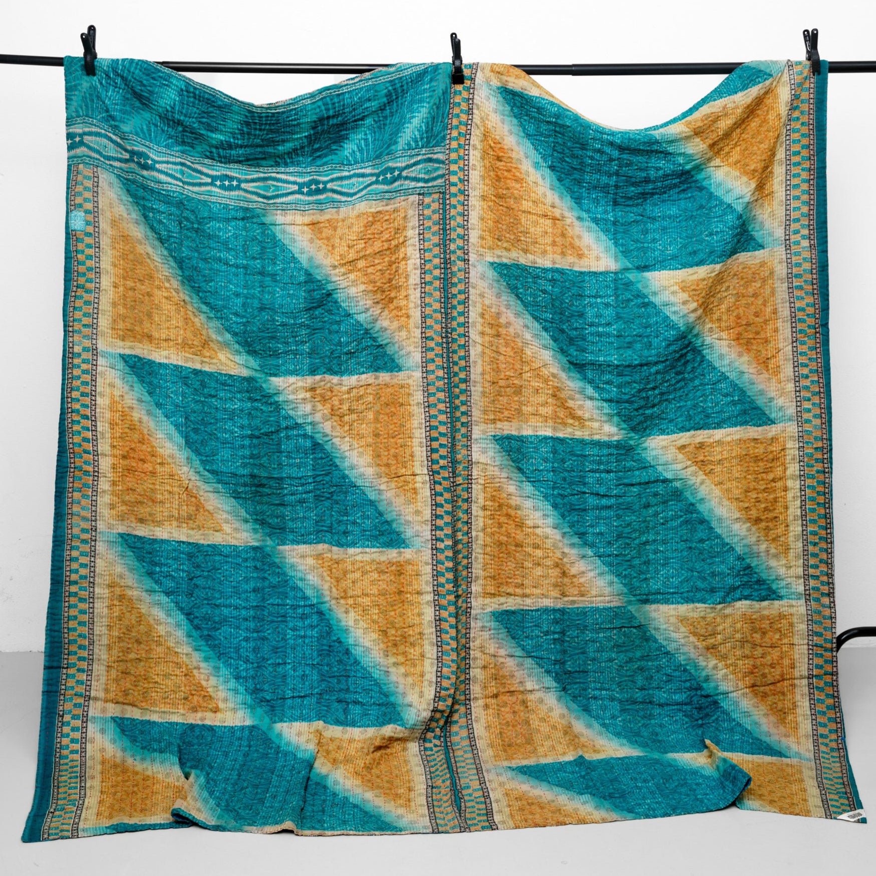 Unika sari kantha tæppe 200 x 200 cm