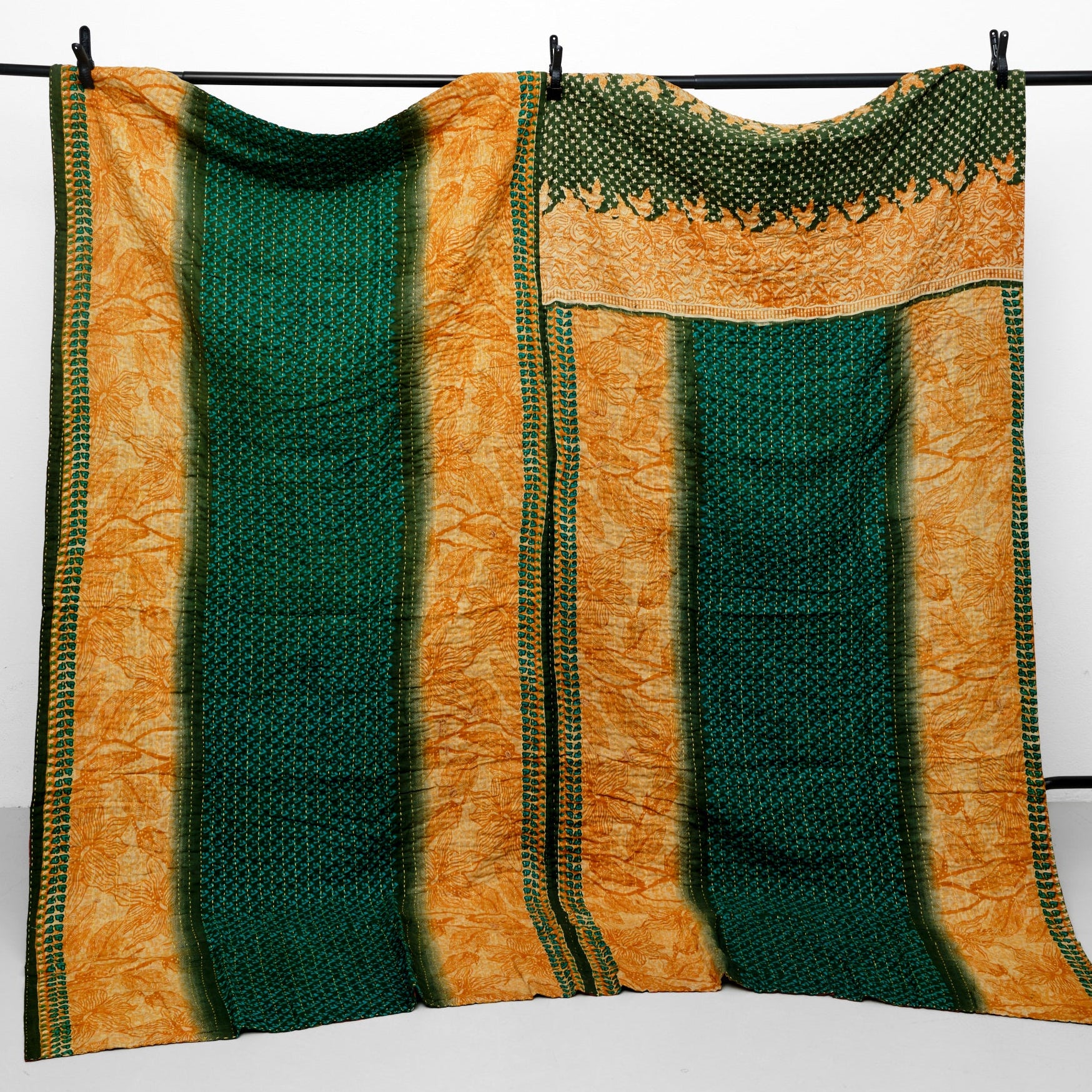 Unika sari kantha tæppe 200 x 200 cm