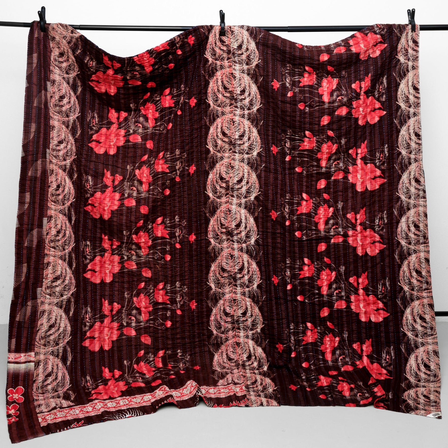 Unika sari kantha tæppe 200 x 200 cm