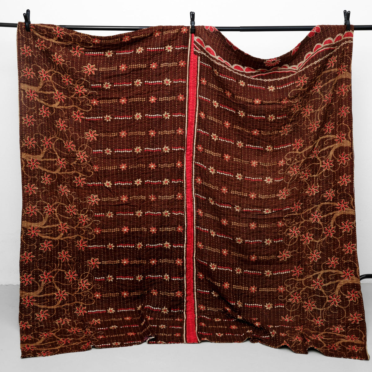 Unika sari kantha tæppe 200 x 200 cm
