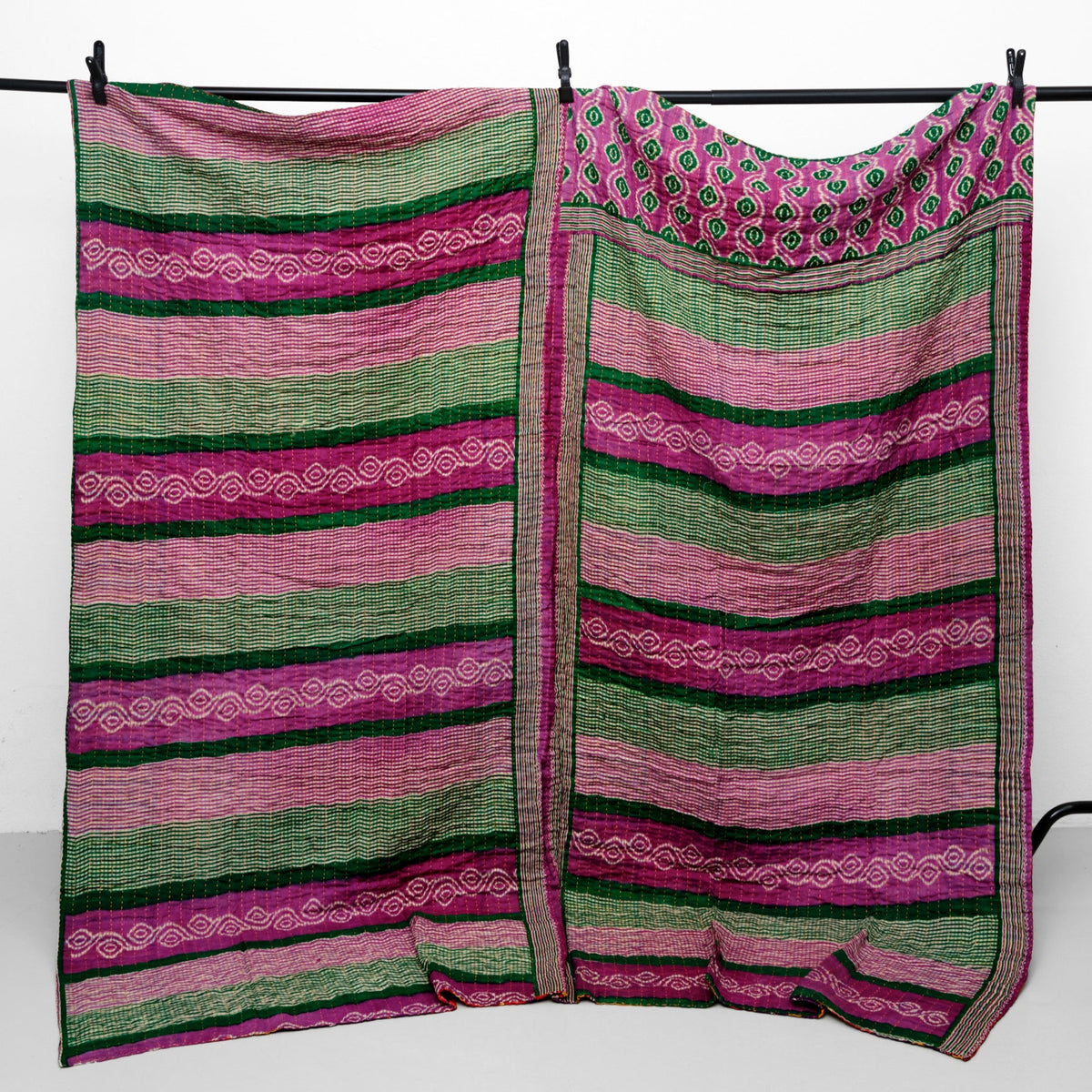 Unika sari kantha tæppe 200 x 200 cm