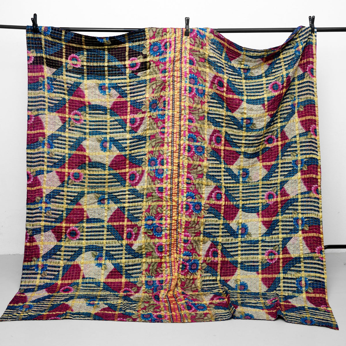 Unika sari kantha tæppe 200 x 200 cm