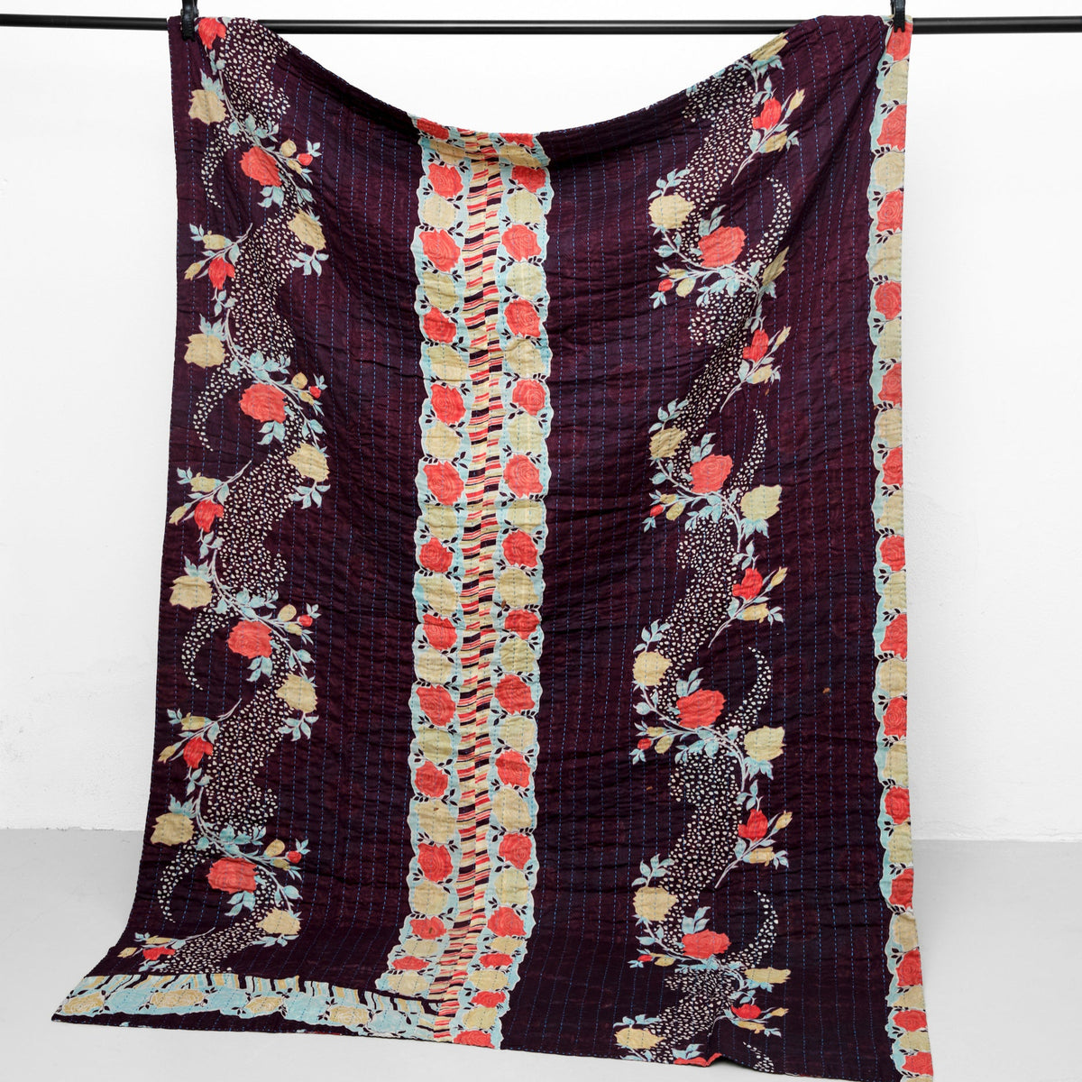 Unika sari kantha tæppe 140 x 200 cm