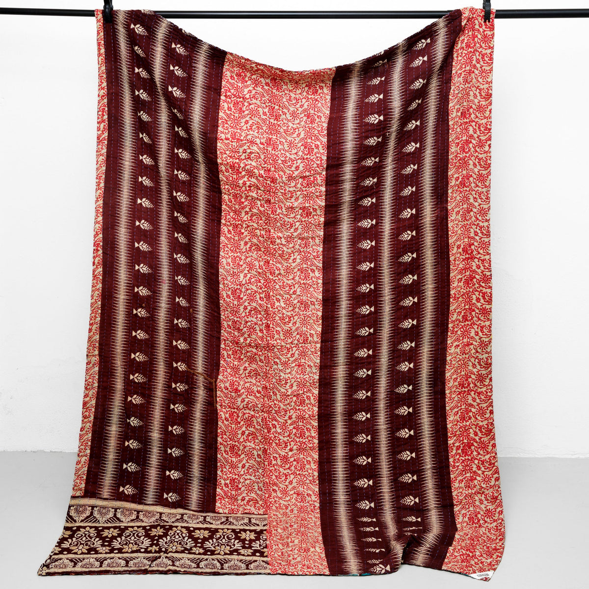 Unika sari kantha tæppe 140 x 200 cm