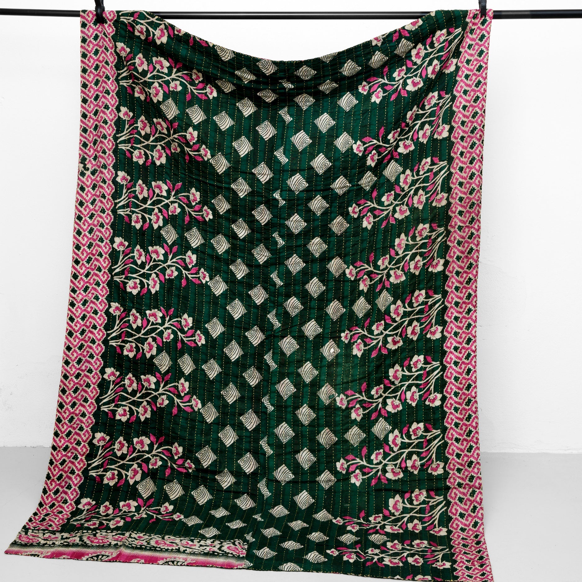 Unika sari kantha tæppe 140 x 200 cm