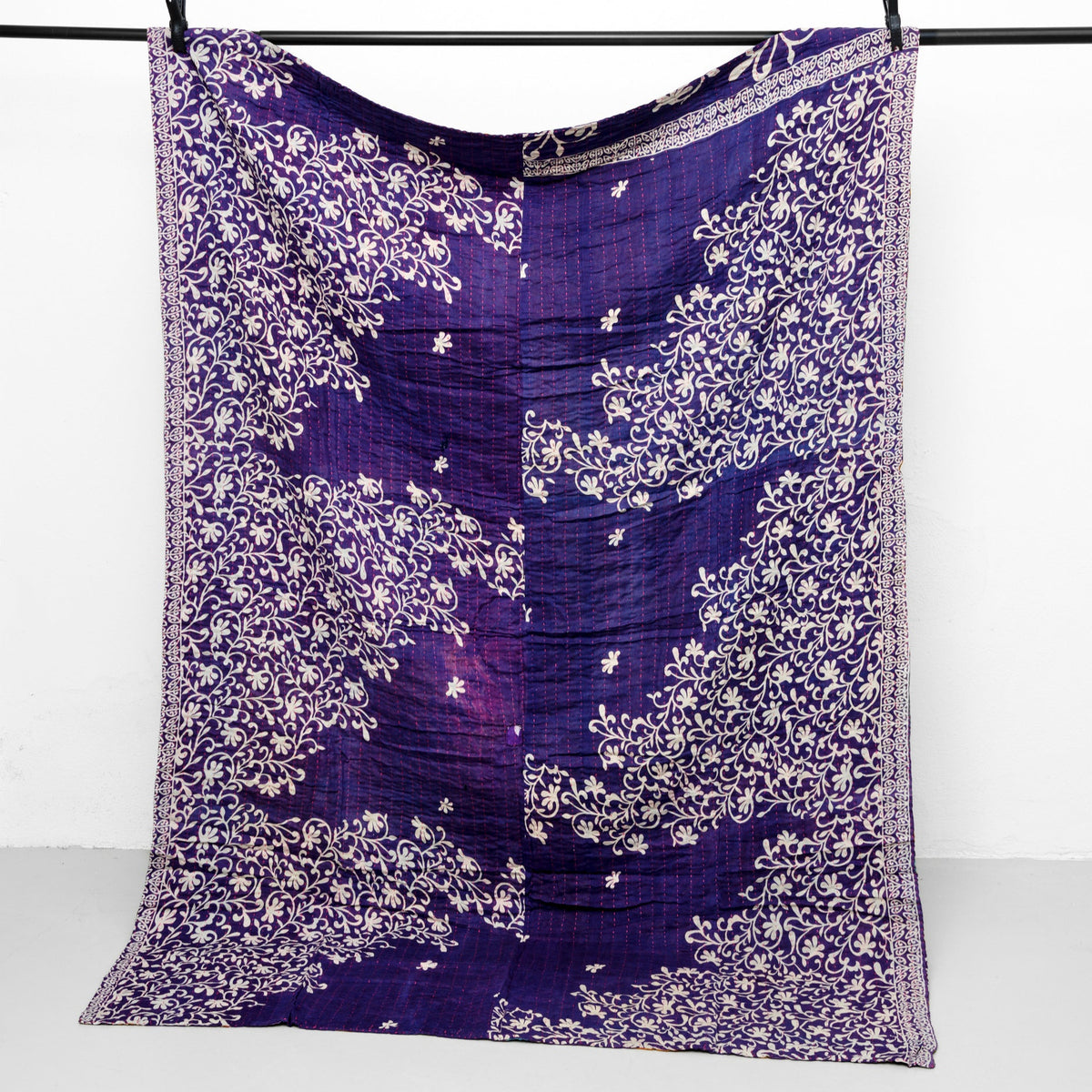 Unika sari kantha tæppe 140 x 200 cm