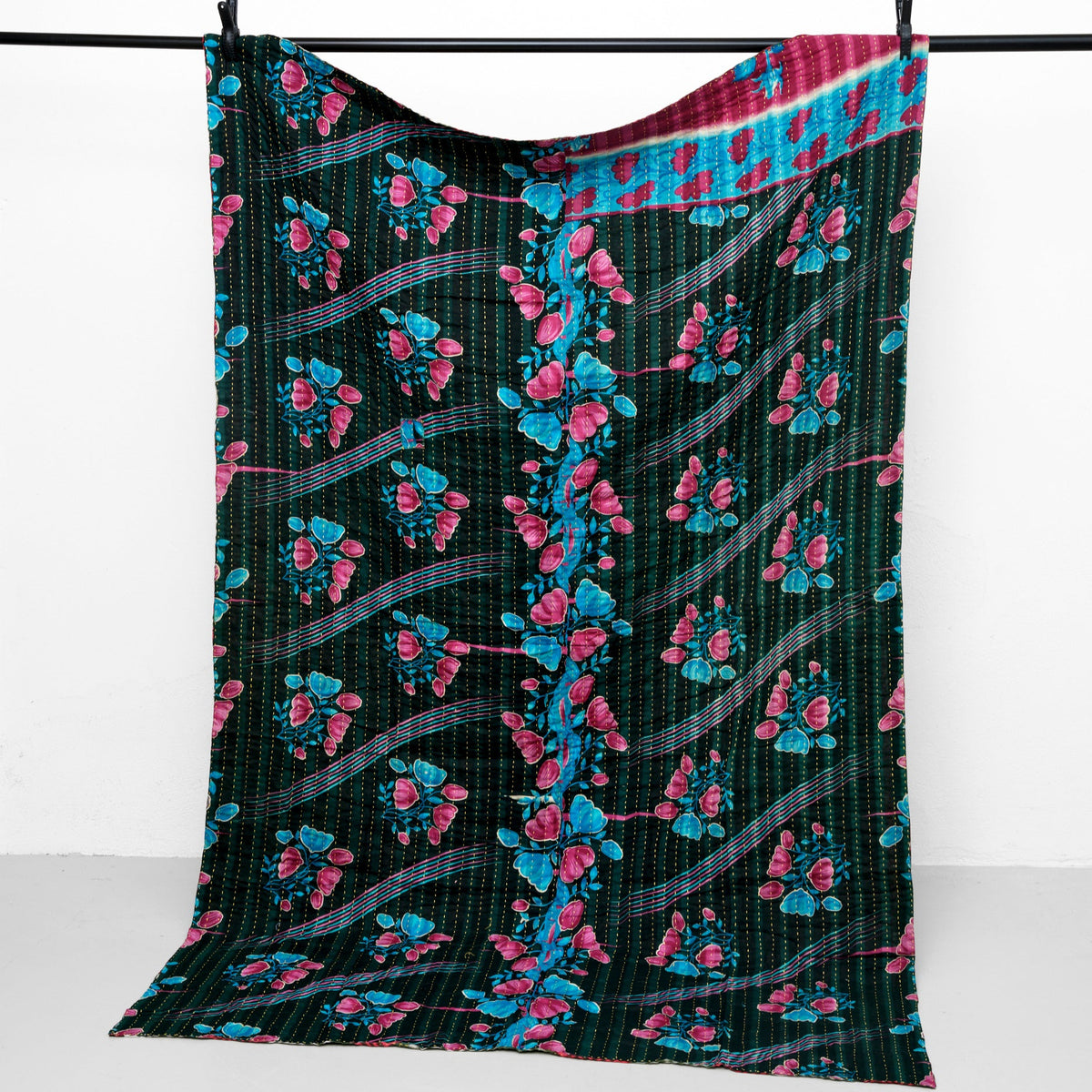 Unika sari kantha tæppe 120 x 200 cm